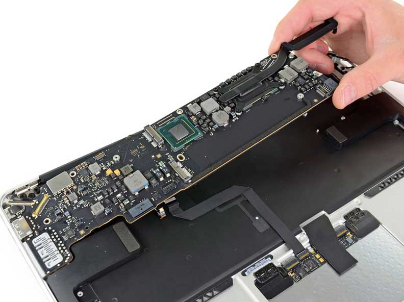 Замена микросхемы мультиконтроллера MacBook Air A1369