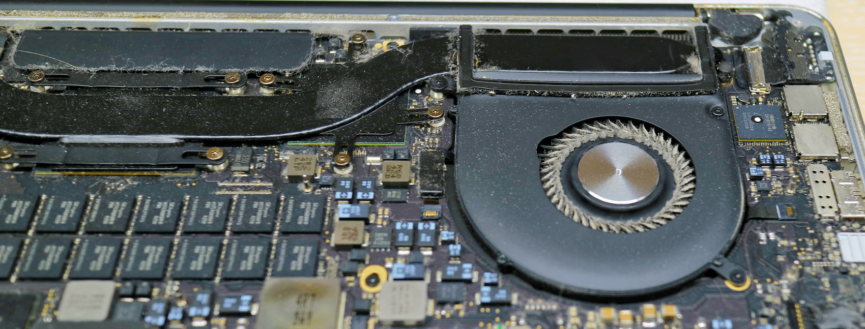 Чистка от пыли и замена термопасты MacBook Pro Retina A1398